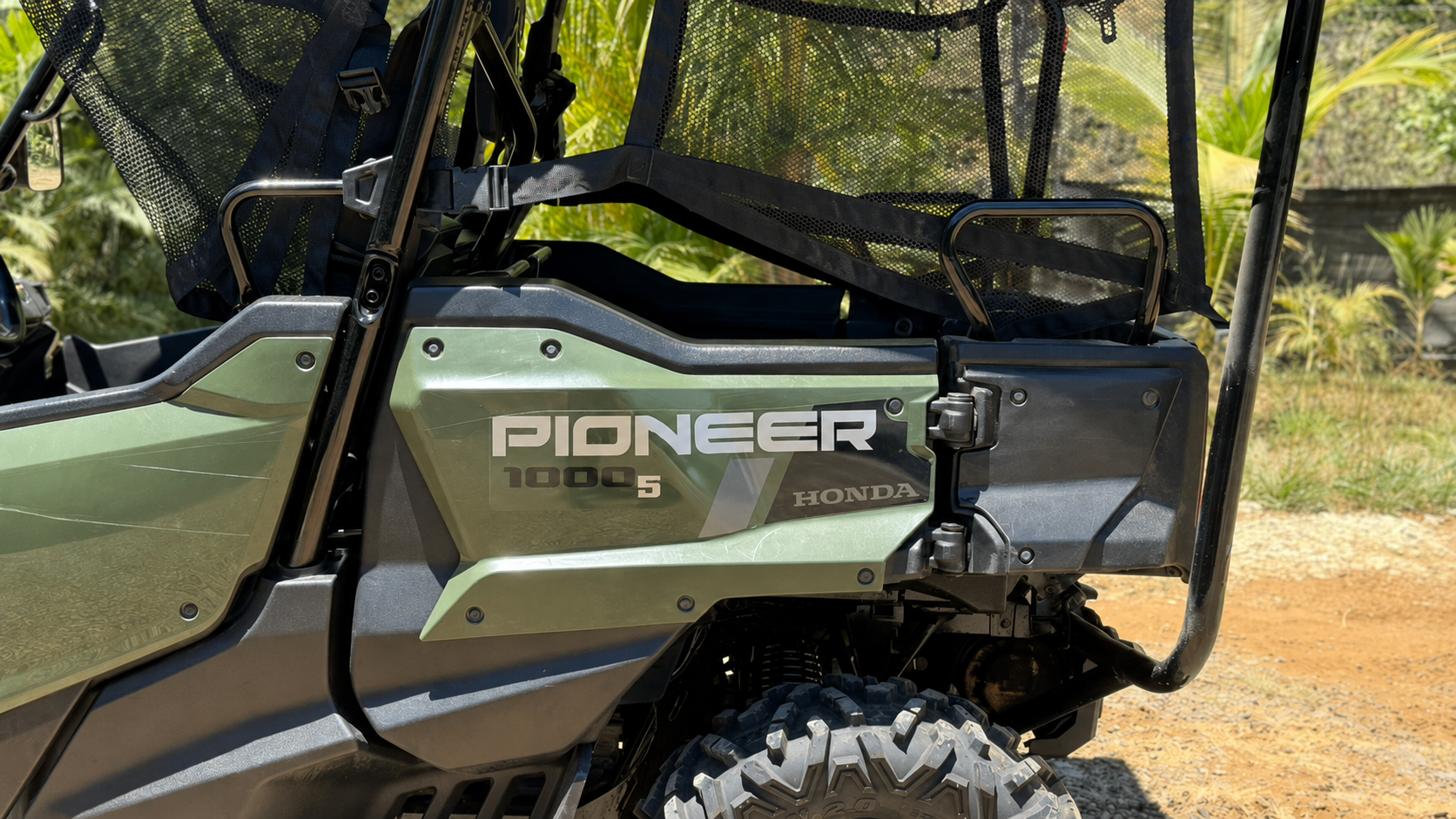 UTV - Honda Pioneer 1000cc (5 Pasajeros/Passengers)